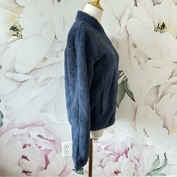 North face sweater— size small - Picture 10 of 13